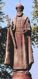 Памятник св. Даниилу Московскому на Тульской площади столицы