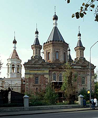 Храм Михаила Архангела при клиниках на Девичьем поле