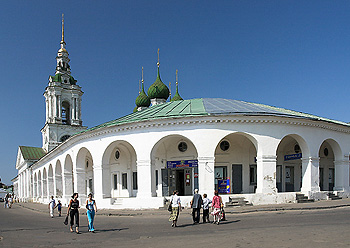Кострома, Торговые ряды и Спасская церковь