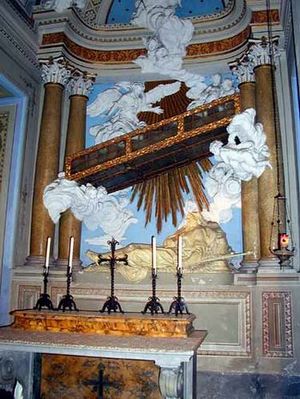 Лестница в храме Святого Алексия в Риме, под которой жил св. Алексий, человек Божий