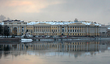 Здание Сената и Синода в Санкт-Петербурге. Нач. XIX в., арх. К.Росси