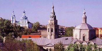 Панорама Курска. На заднем плане - Сергиево-Казанский храм, построенный родителями преп. Серафима