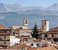 Папа Римский сегодня отправился в область Абруццо, недавно пострадавшую от разрушительного землетрясения