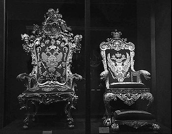 Императорские троны