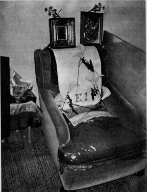 Кресло в котором скончался архиепископ Иоанн. Приходской дом св. Николая (Сиэтл, Вашингтон)