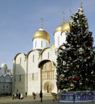 В Неделю святых отец и день памяти святителя Петра, митрополита Московского, Святейший Патриарх Кирилл совершил Божественную литургию в Успенском соборе Кремля
