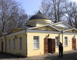 Предстоятель Русской Церкви посетил Большеохтинское Георгиевское кладбище Санкт-Петербурга