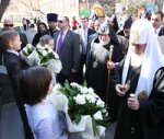 Святейший Патриарх Кирилл и Католикос всех армян Гарегин II посетили школу Министерства обороны России в Ереване