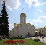 В канун дня памяти преподобного Сергия Радонежского Предстоятель Русской Церкви возглавил всенощное бдение в Троицком соборе Троице-Сергиевой лавры