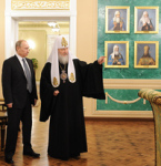 Председатель Правительства В.В. Путин поздравил Святейшего Патриарха Кирилла с третьей годовщиной интронизации