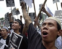 В Индонезии избили и арестовали двух христиан, ложно обвиненных в крещении мусульманки