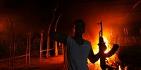 В египетской провинции Эль-Минья исламисты грабят и поджигают дома христиан