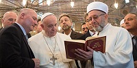 Ватикан опроверг сообщения СМИ о том, что Папа Франциск якобы отождествляет Христианство и ислам