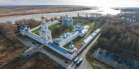 Десятки ликов святых собрали реставраторы из обломков росписи древнего новгородского храма