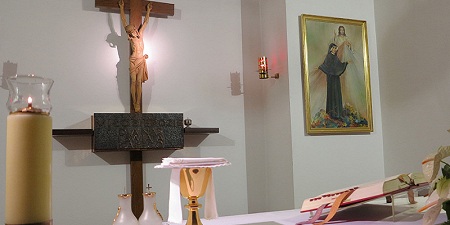 В Италии на 88-летнего католического священника завели дело за то, что он отслужил Мессу