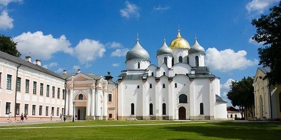 Поделки из золота, снятого оккупантами с купола Софийского собора, представят на выставке в Великом Новгороде