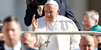 Папа Франциск перенес операцию на брюшной полости «без осложнений»