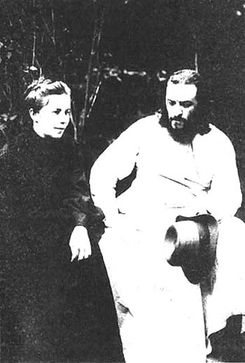 Родители - священник Николай Соколов и Лидия Петровна