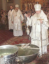 В день Богоявления (Крещения Господня) Предстоятель Русской Православной Церкви совершил Божественную литургию и чин Великого освящения воды в Богоявленском кафедральном соборе