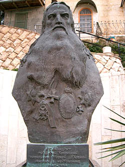 Памятник архимандриту Порфирию (Успенскому), начальнику Русской Духовной Миссии в Иерусалиме в 1847-1854 гг.