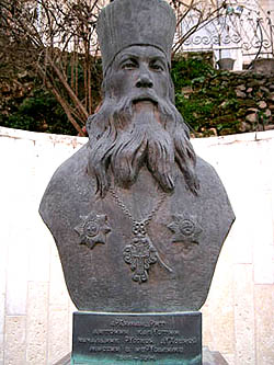 Памятник архимандриту Антонину (Капустину), начальнику Русской Духовной Миссии в Иерусалиме в 1865-1894 гг.