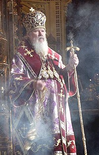 В Крестопоклонное воскресенье Святейший Патриарх совершил Божественную литургию в Храме Христа Спасителя