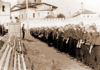 Колония для малолетних преступников в Раифском монастыре. 1930-е годы