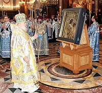 Святейший Патриарх возглавил проводы Тихвинский иконы в Санкт-Петербург