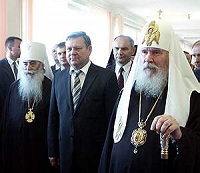Состоялась встреча Святейшего Патриарха Алексия с руководителями администрации Ленинградской области и Тихвинского района