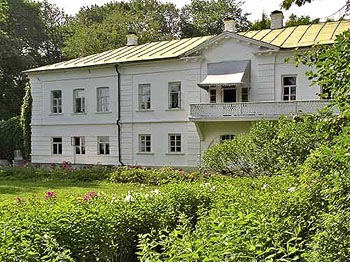 Усадьба Льва Толстого в Ясной Поляне. Усадебный дом