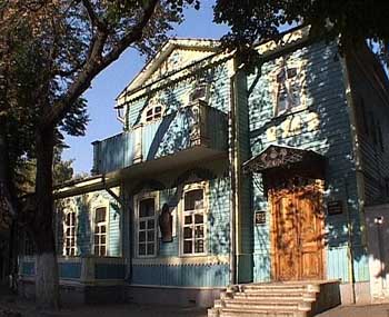 Дом-музей Н. С. Лескова в Гостомле
