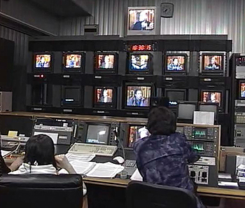 В телестудии