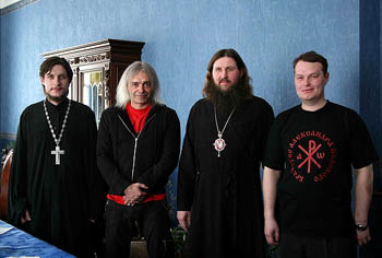 Епископ Южно-Сахалинский и Курильский Даниил и лидер рок-руппы 