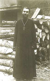 Священник Александр Киселев