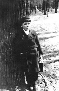 Алеша Ридигер. Первый школьный день. 			<BR>Таллин, 1935 г.