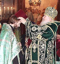 Святейший Патриарх удостоил богослужебных наград ряд священнослужителей Москвы