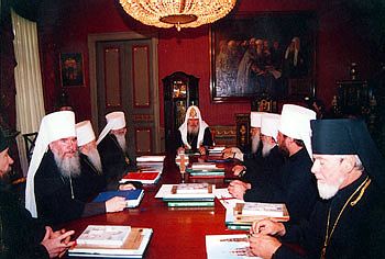 Заседание Священного Синода 17 августа 2004 г.  <BR>Фото С. Власова