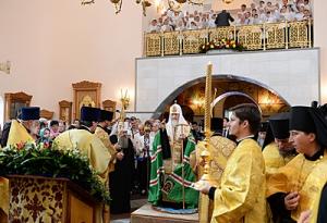Предстоятель Русской Церкви совершил молебен в Благовещенском кафедральном соборе г. Биробиджана