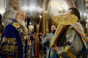 В канун праздника Благовещения Пресвятой Богородицы Святейший Патриарх Кирилл совершил всенощное бдение в Храме Христа Спасителя в Москве