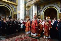 В день памяти великомученика Георгия Победоносца Святейший Патриарх Кирилл совершил Литургию в Георгиевском храме на Поклонной горе в Москве