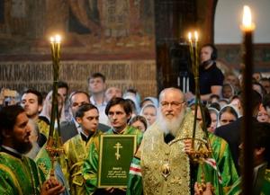Святейший Патриарх Кирилл совершил в Троице-Сергиевой лавре малую вечерню с акафистом преподобному Сергию