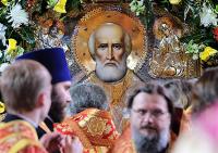 Члены Священного Синода выразили надежду, что пребывание мощей святителя Николая в России будет способствовать духовному укреплению паствы Русской Православной Церкви
