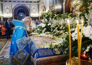 В канун праздника Успения Пресвятой Богородицы Святейший Патриарх Кирилл совершил всенощное бдение в Храме Христа Спасителя в Москве