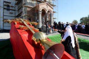Святейший Патриарх Кирилл посетил строящийся Троицкий храм в Астрахани