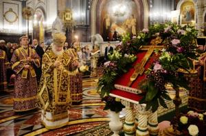 В канун Крестопоклонной Недели Святейший Патриарх Кирилл совершил всенощное бдение в Храме Христа Спасителя в Москве