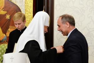 Святейший Патриарх Кирилл вручил орден преподобного Серафима Саровского послу Болгарии в России