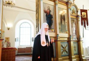 Святейший Патриарх Кирилл посетил Свято-Троицкий собор в Алапаевске