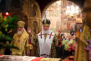 В день памяти святителя Петра Московского Предстоятель Русской Церкви совершил Литургию в Успенском соборе Кремля