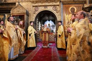 В день памяти святого равноапостольного князя Владимира Предстоятель Русской Церкви совершил Литургию в Успенском соборе Московского Кремля
