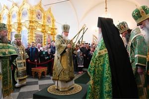 В день памяти преподобных Зосимы, Савватия и Германа Соловецких Святейший Патриарх Кирилл совершил Литургию в Соловецком монастыре